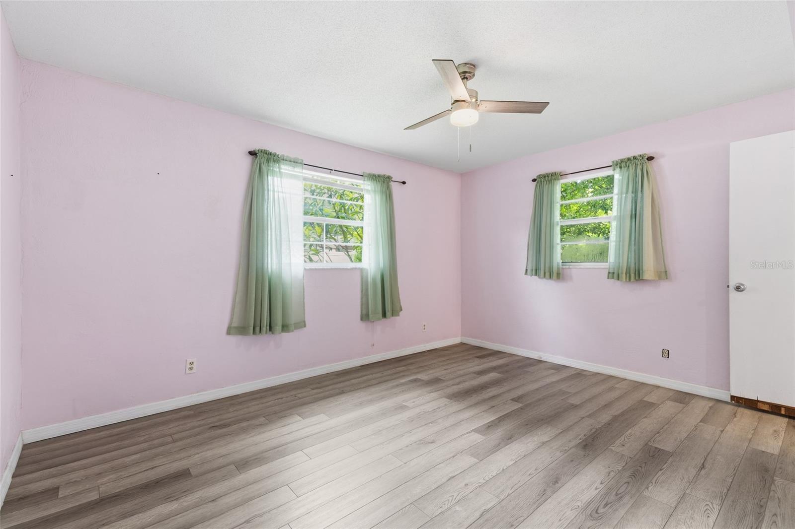 2021 Oriole Ln Property Photo 23