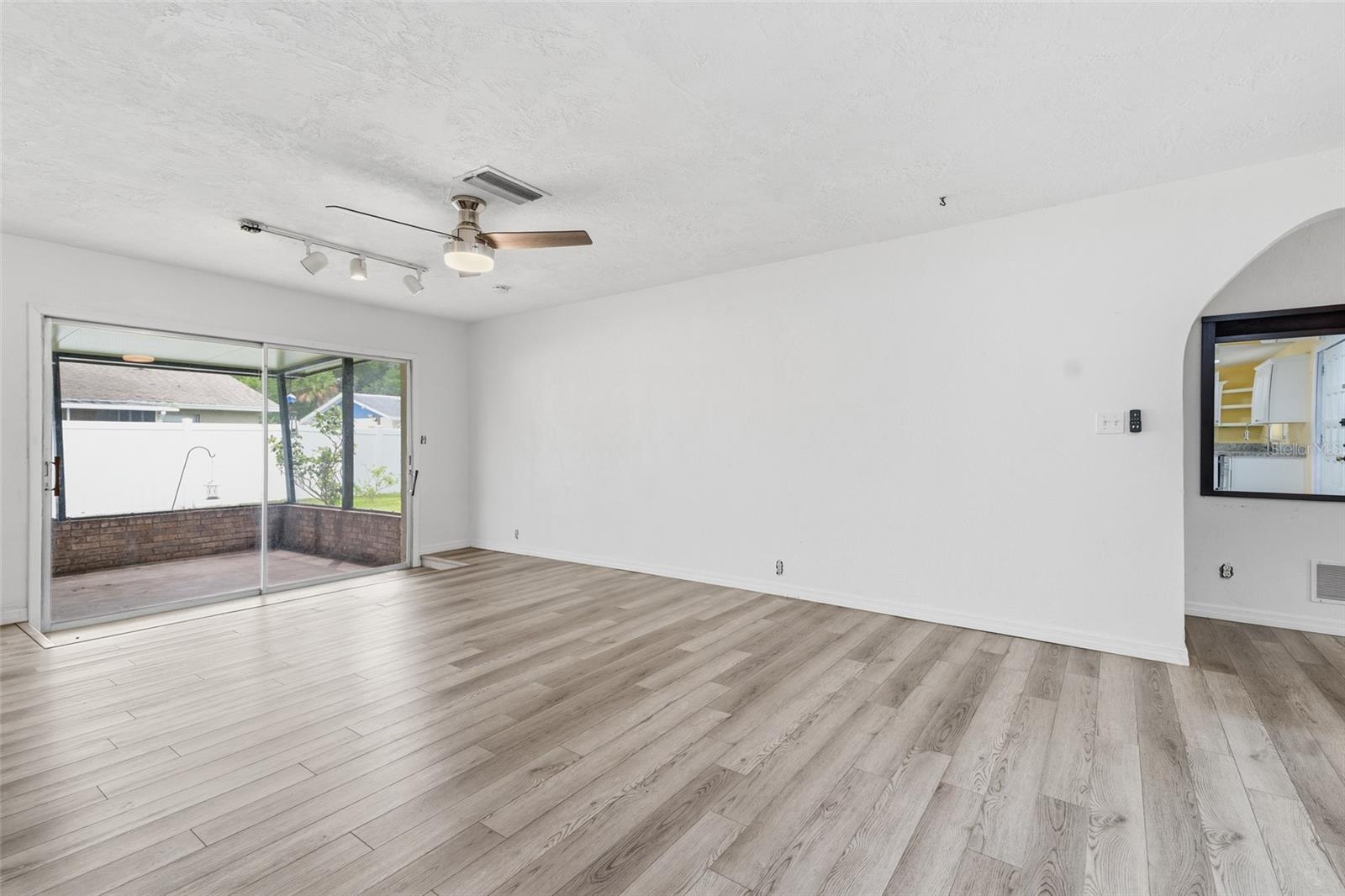 2021 Oriole Ln Property Photo 33