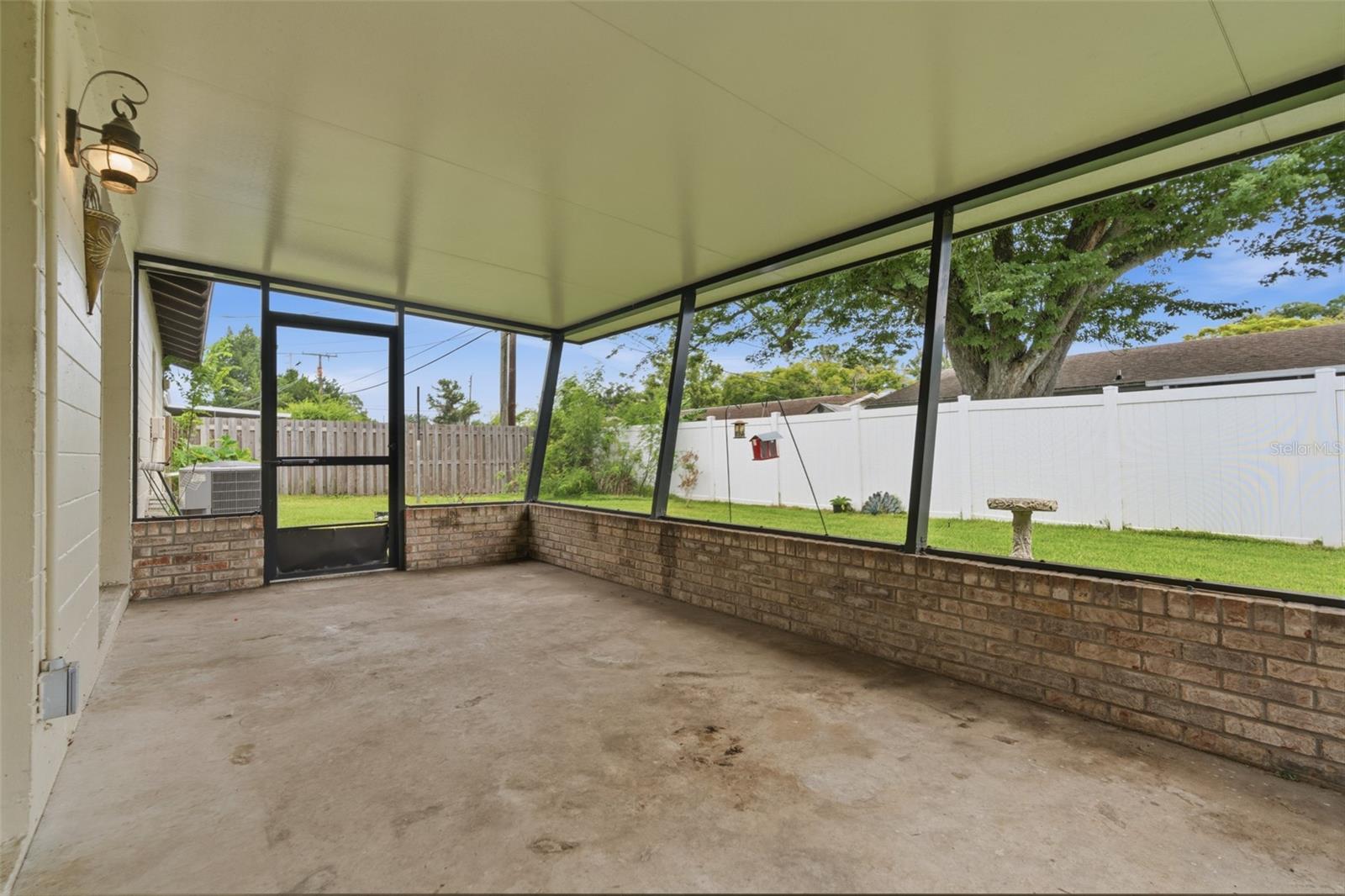 2021 Oriole Ln Property Photo 38