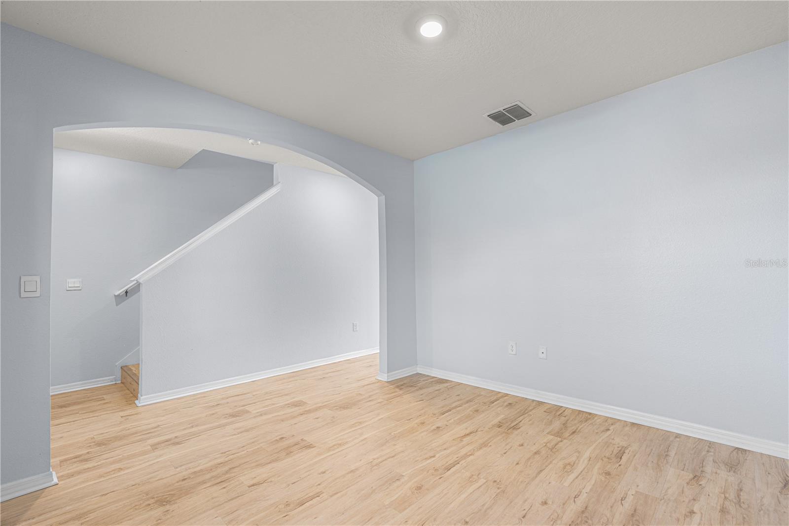 2731 Fieldbrooke Way Property Photo 6