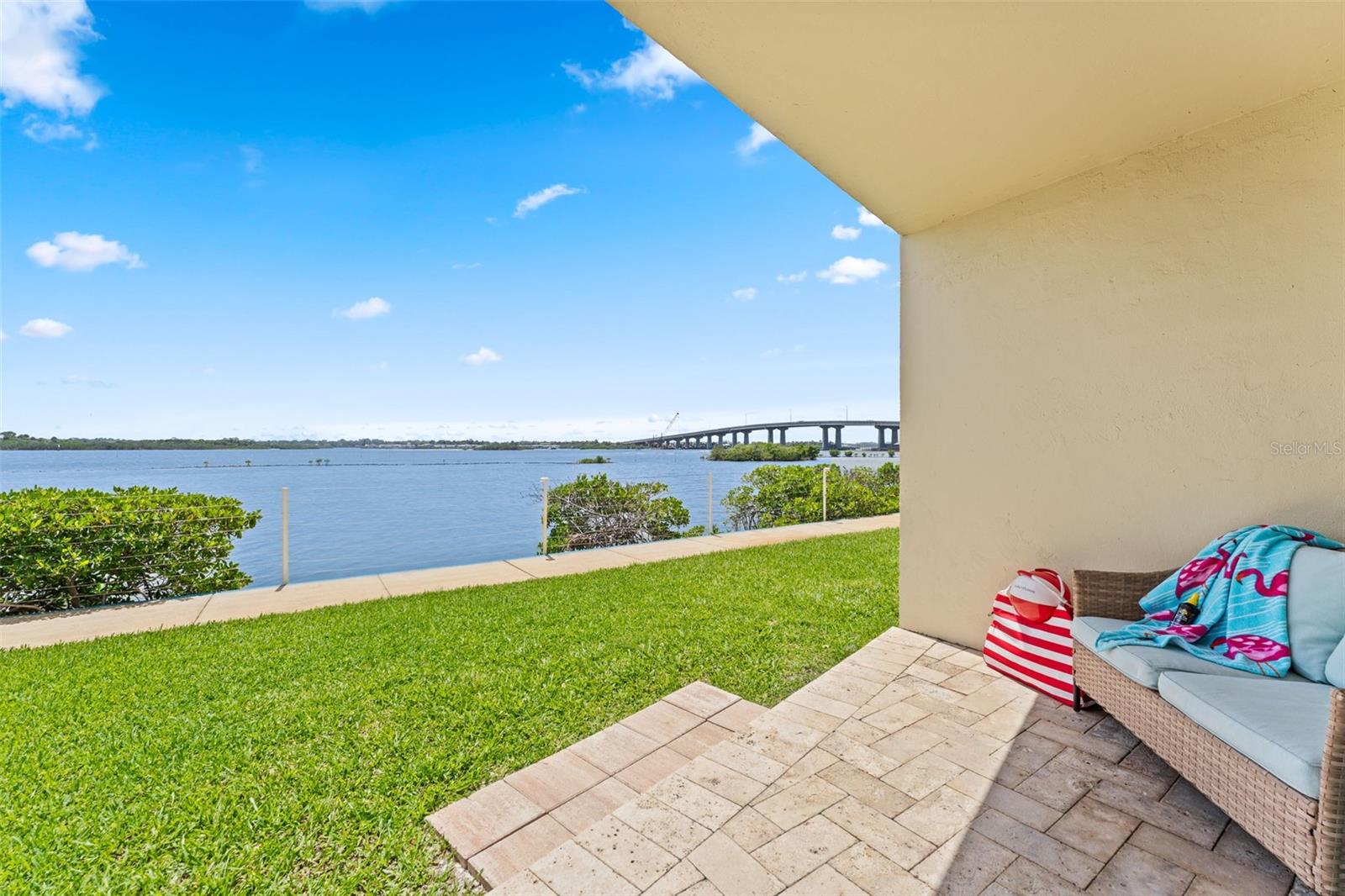 3606 S Peninsula Dr #103 Property Photo 3