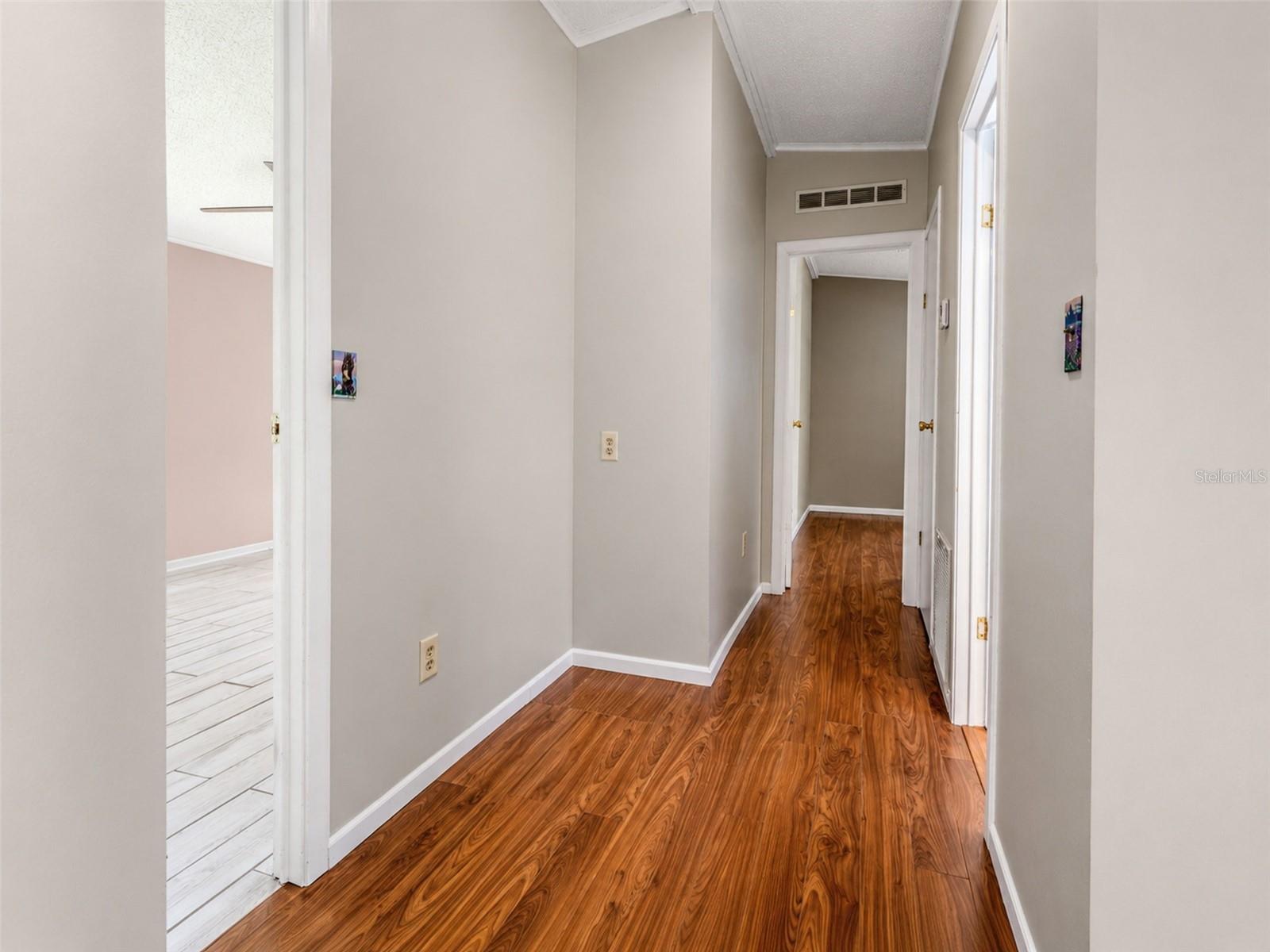 604 Topside Cir Property Photo 16