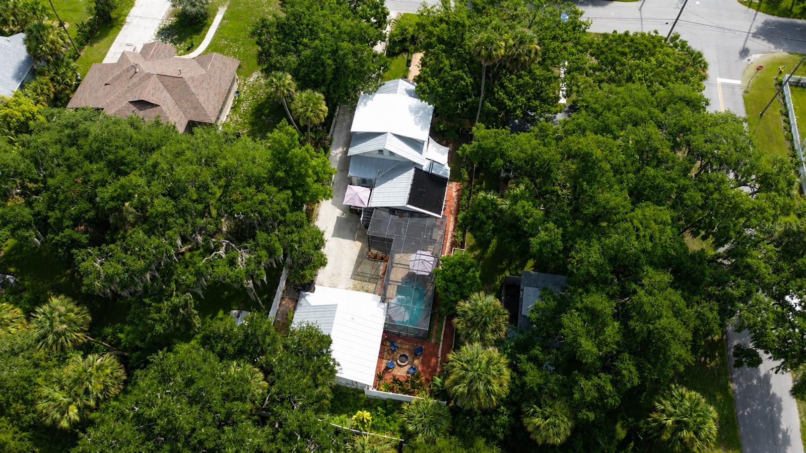 1112 Palmetto St Property Photo 7
