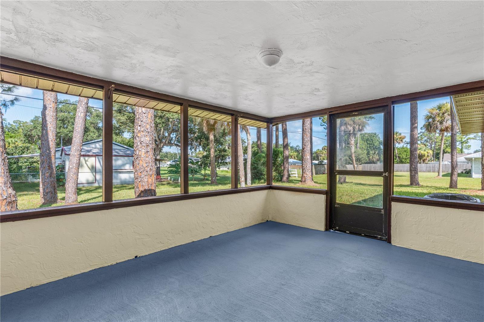 2304 India Palm Dr Property Photo 10