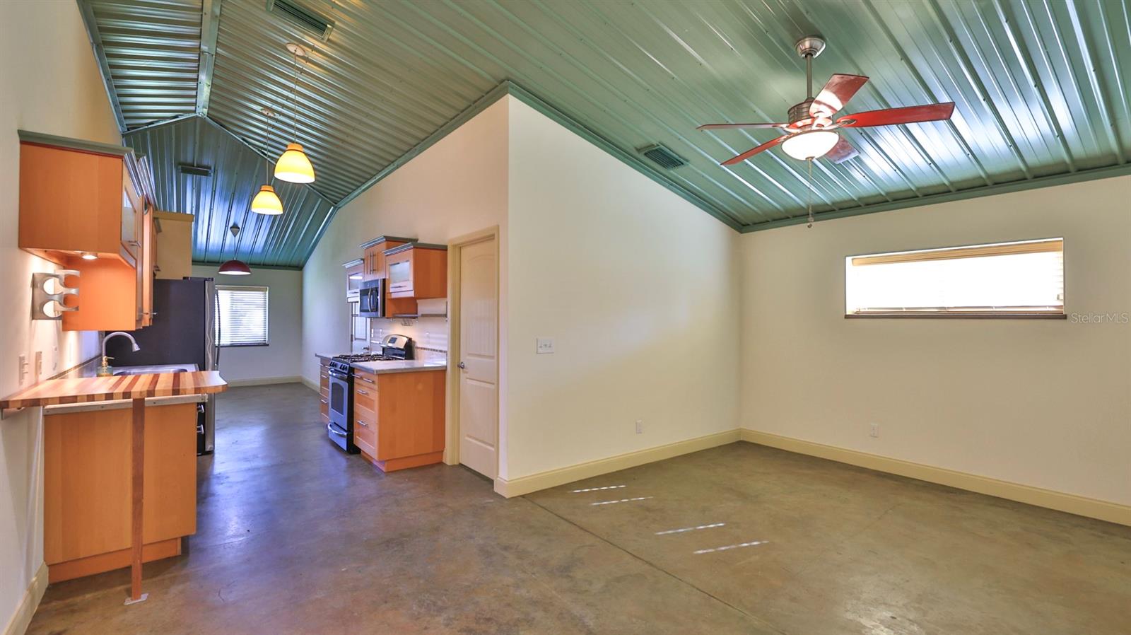118 Snyder St Property Photo 12