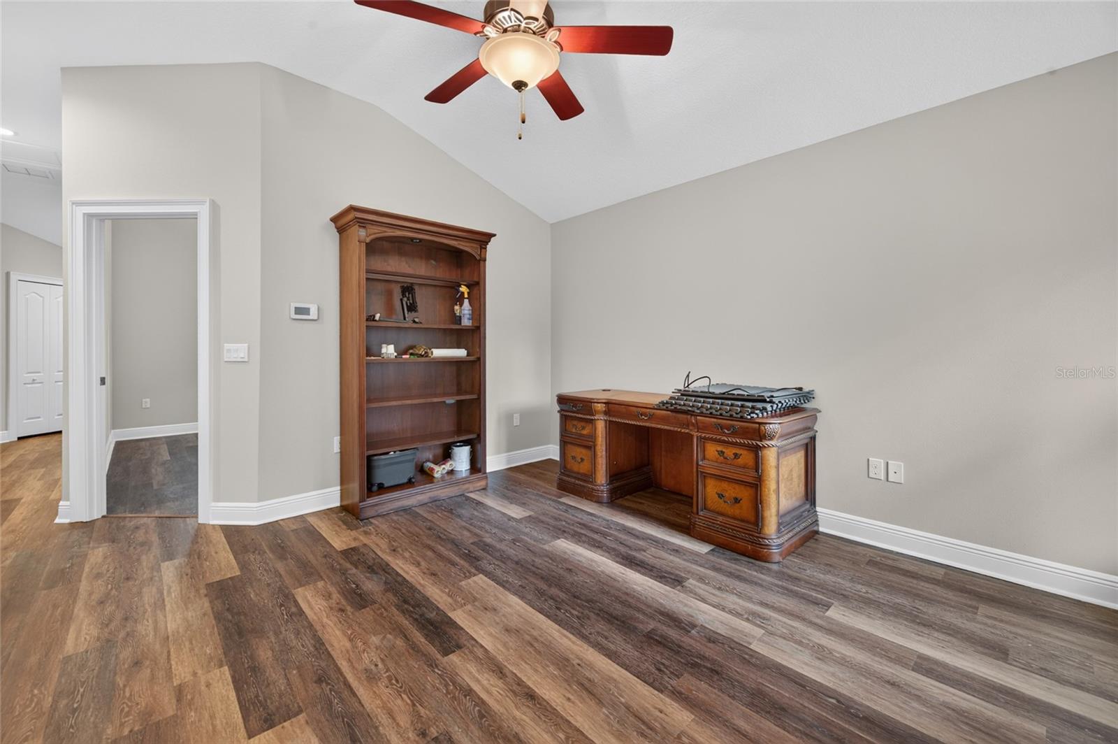 1515 Rambling Oaks Ln Property Photo 23