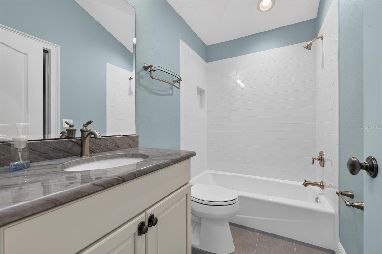 1515 Rambling Oaks Ln Property Photo 31