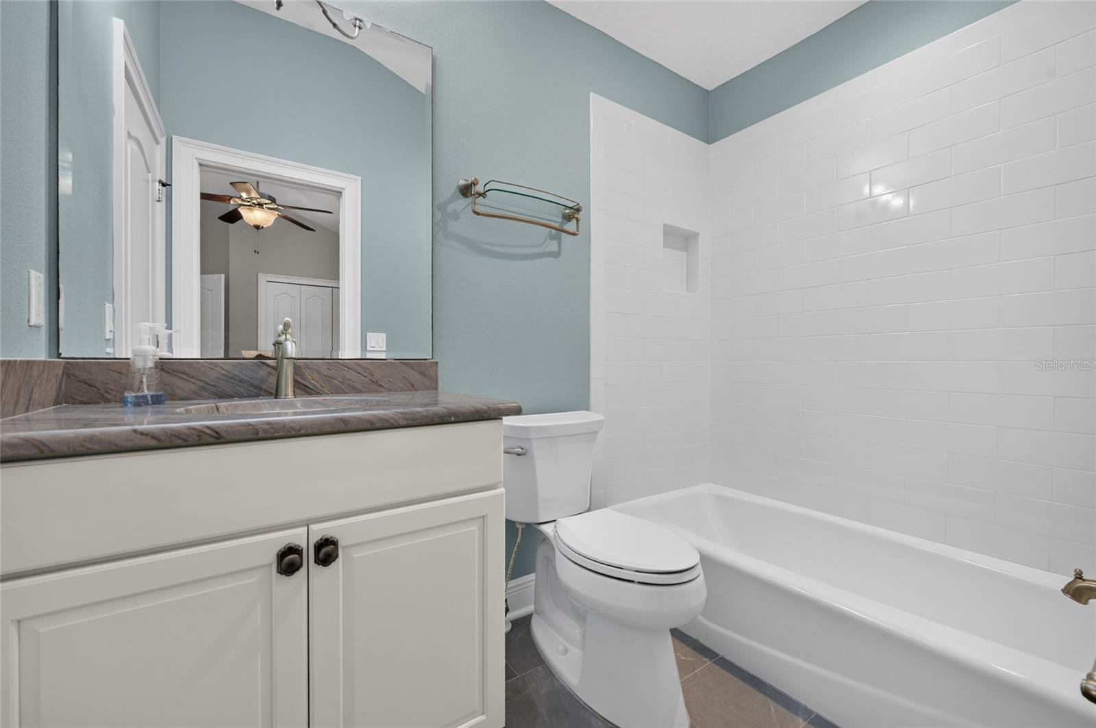 1515 Rambling Oaks Ln Property Photo 32