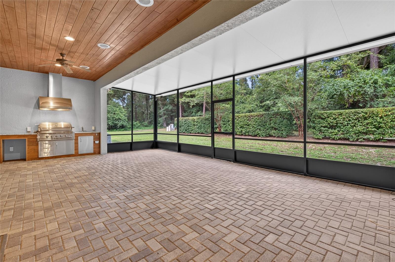 1515 Rambling Oaks Ln Property Photo 33