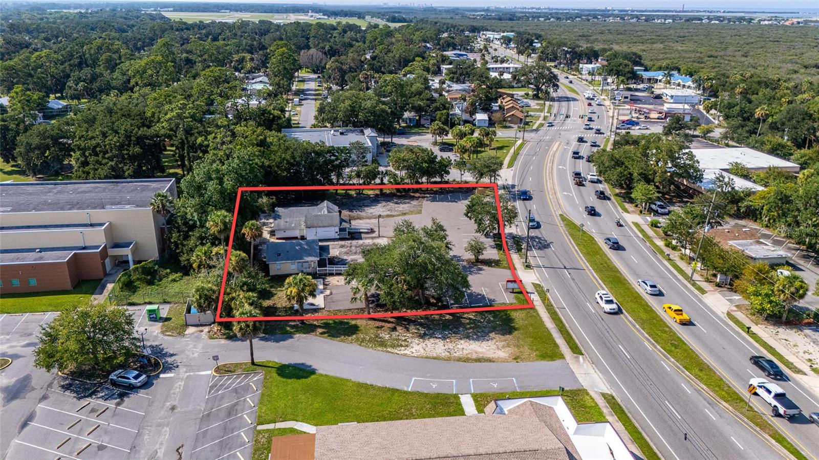 1042 N Dixie Fwy Property Photo 4
