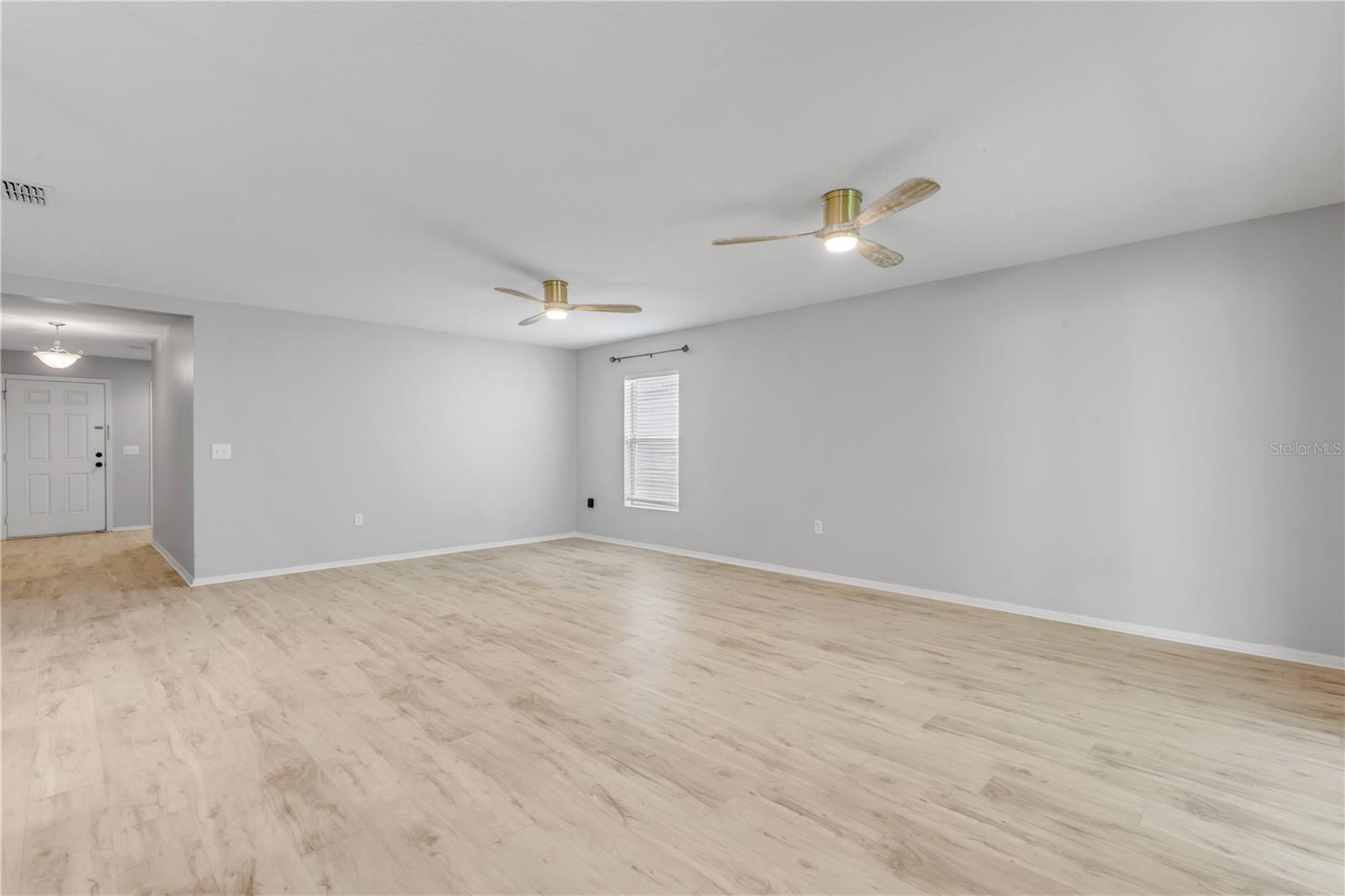550 Aeolian Dr Property Photo 16