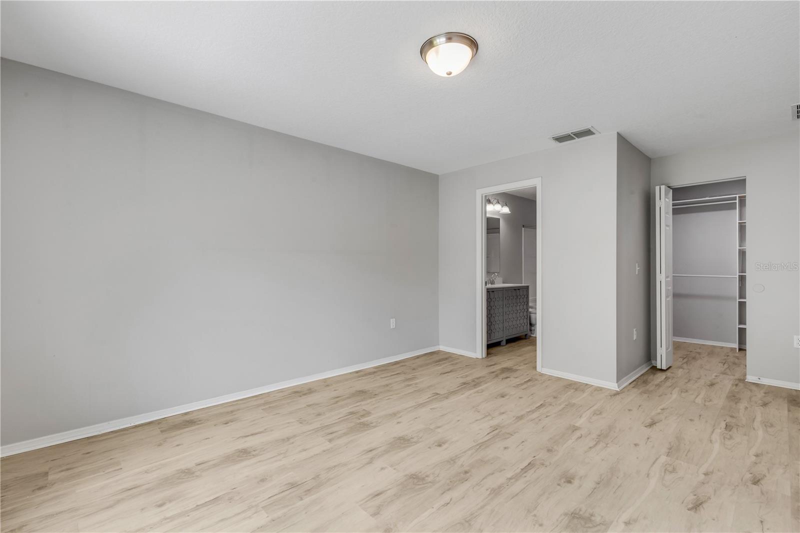 550 Aeolian Dr Property Photo 28