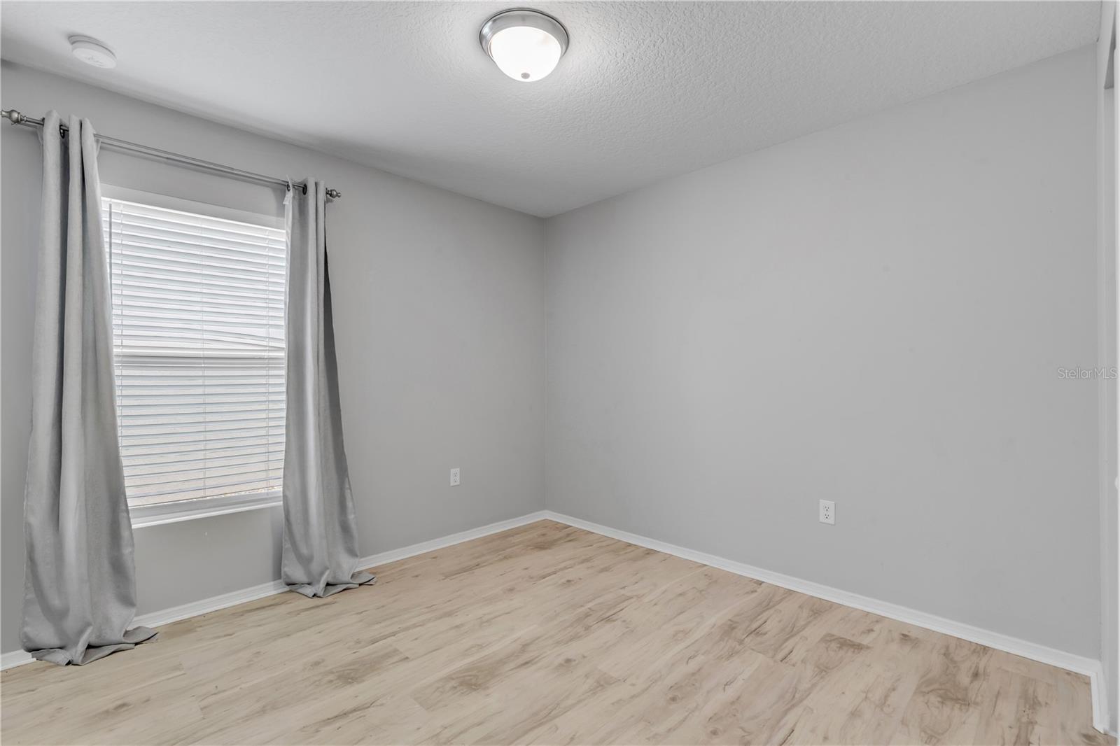 550 Aeolian Dr Property Photo 38