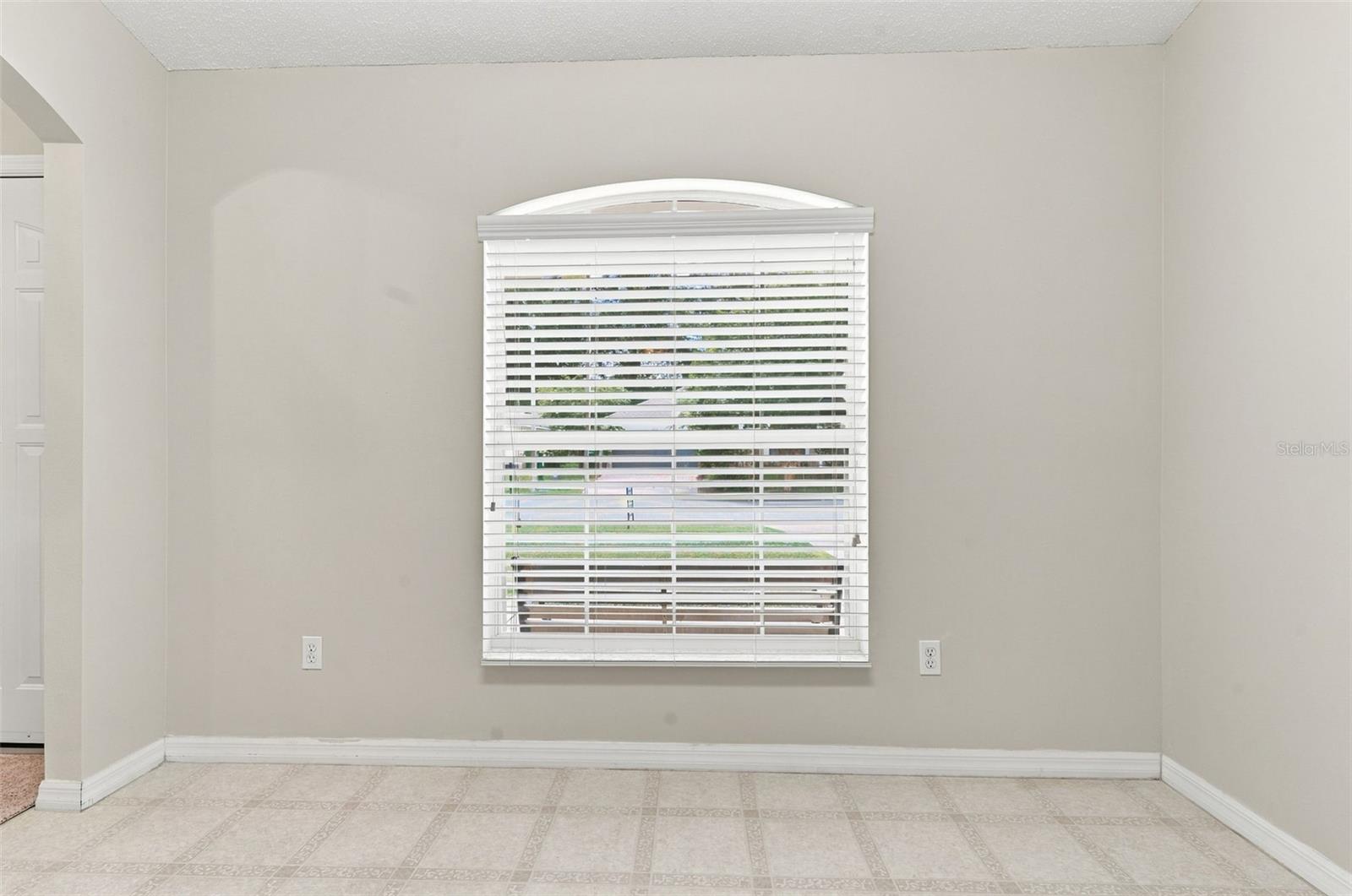 1302 Benton Lake Dr E Property Photo 16