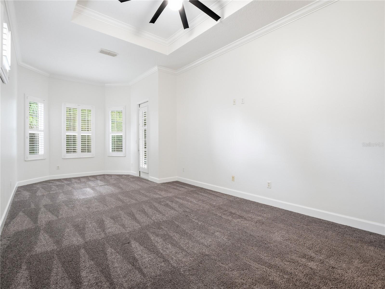477 Luna Bella Ln Property Photo 32