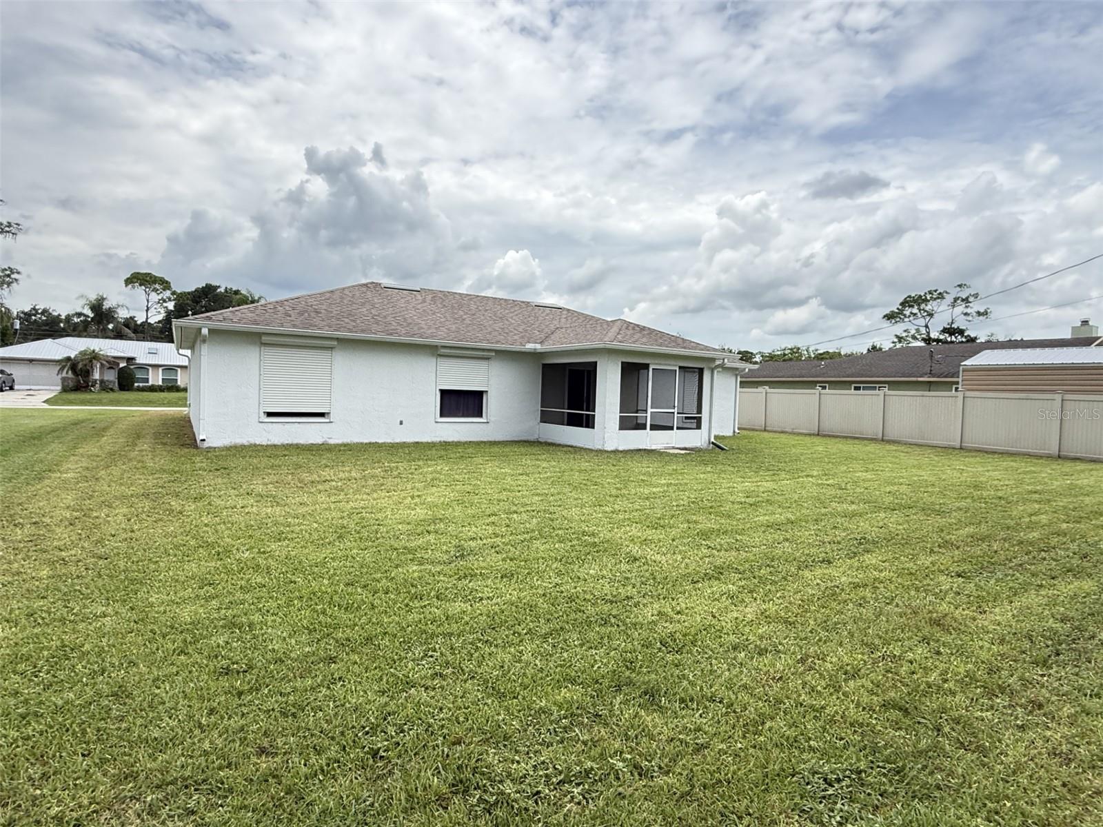 2825 Tamarind Dr Property Photo 25
