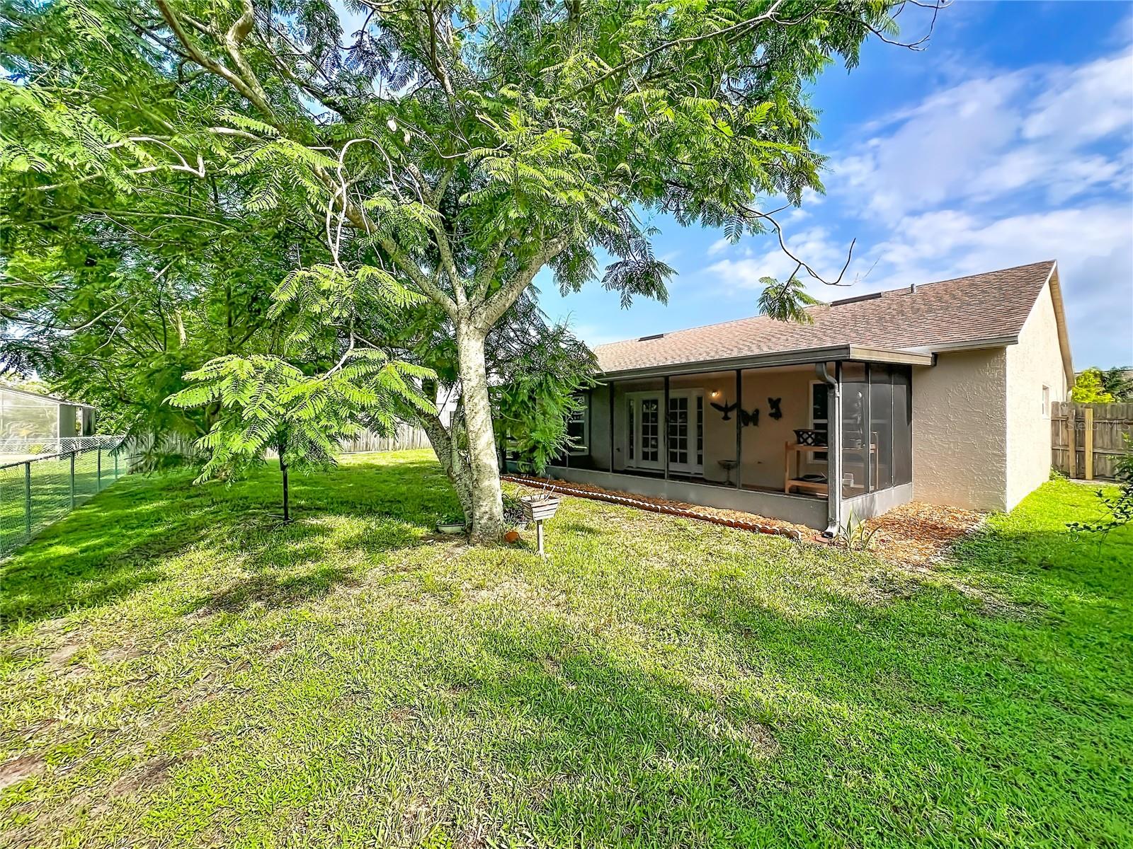 859 Yorktowne Dr Property Photo 27