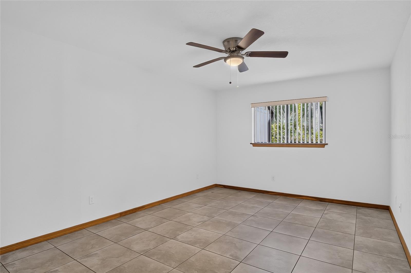 367 Castlewood Ln Property Photo 13