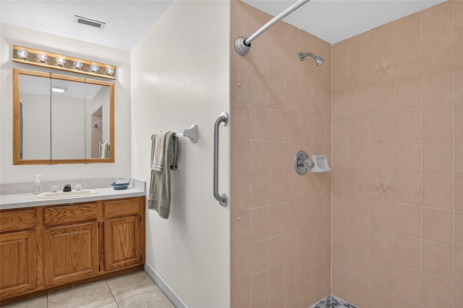 367 Castlewood Ln Property Photo 17