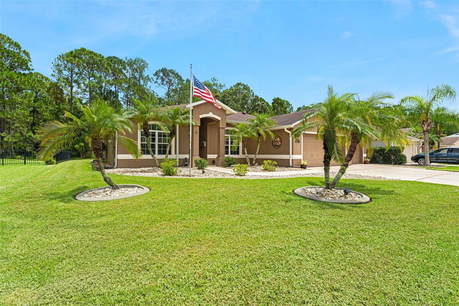 1903 Creekwater Blvd Property Photo 1