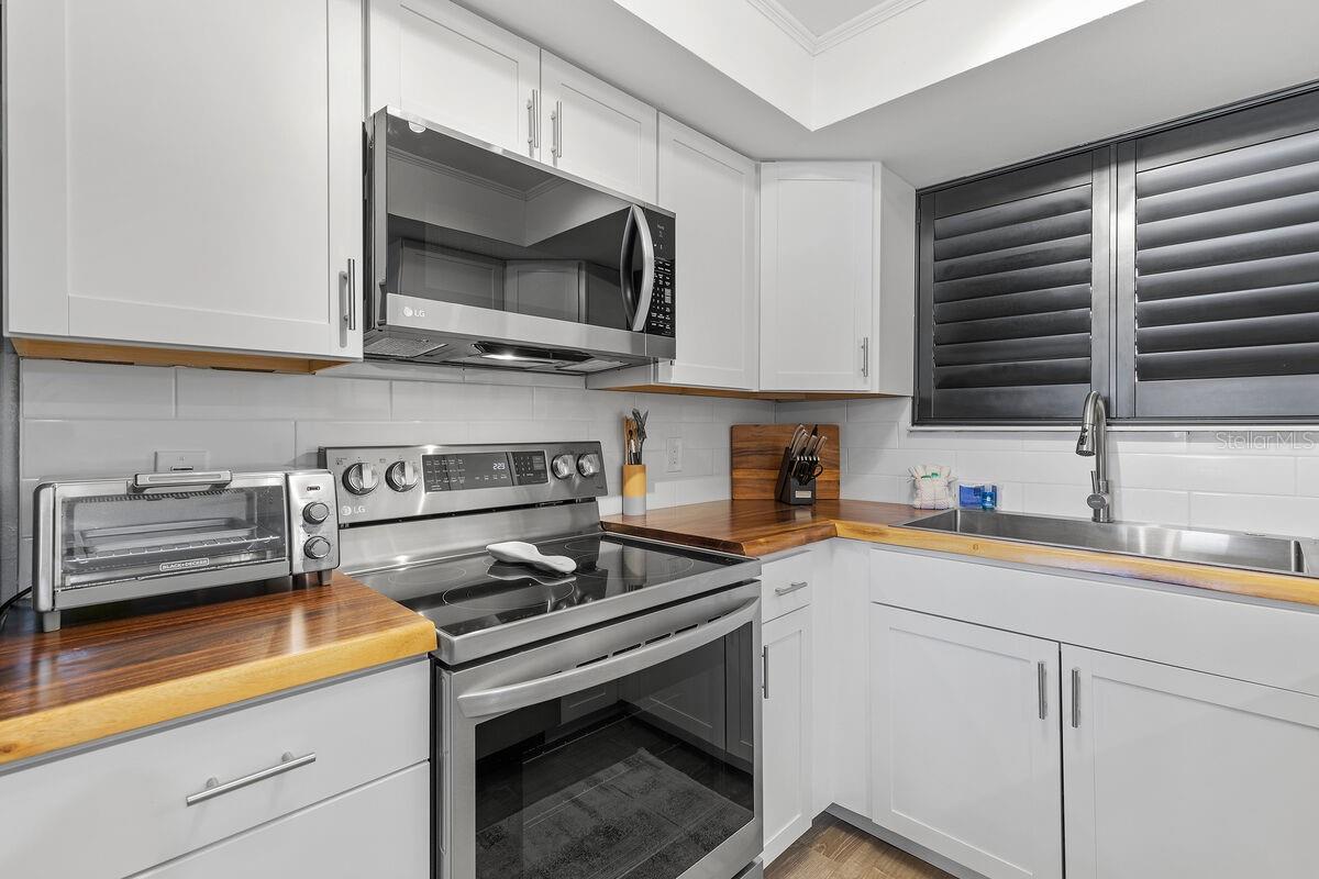 421 S Atlantic Ave #103 Property Photo 7