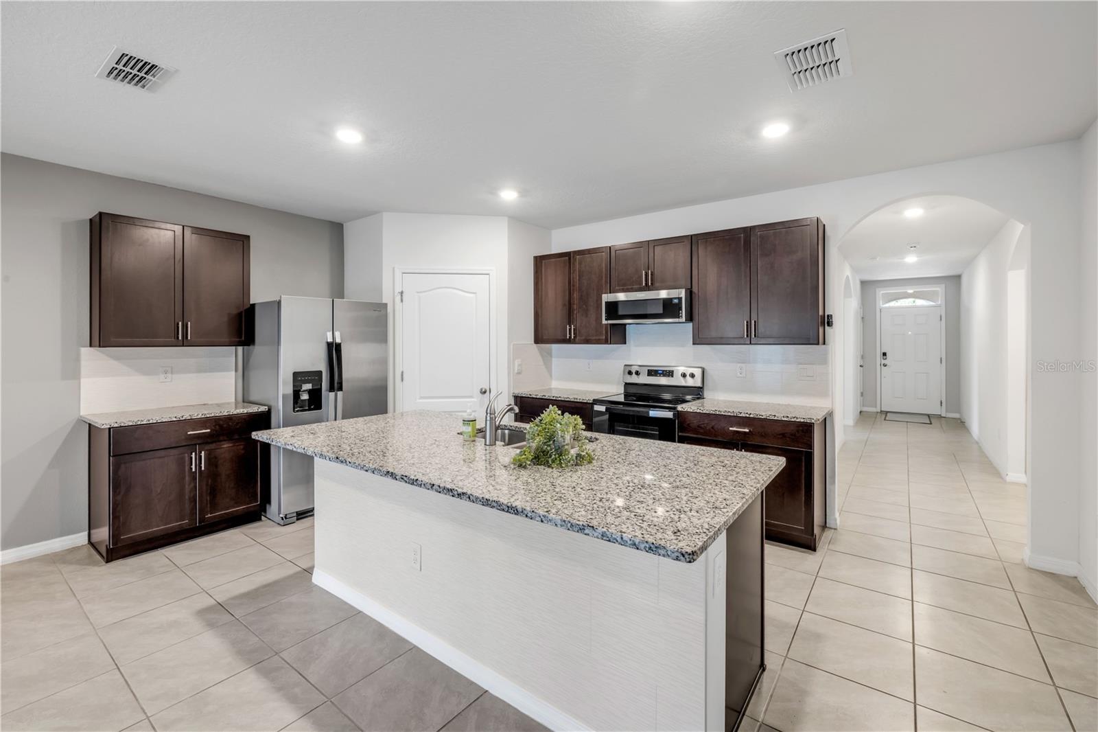 1802 Myrtlebrooke Dr Property Photo 8