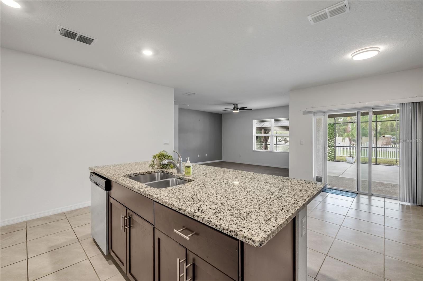 1802 Myrtlebrooke Dr Property Photo 11