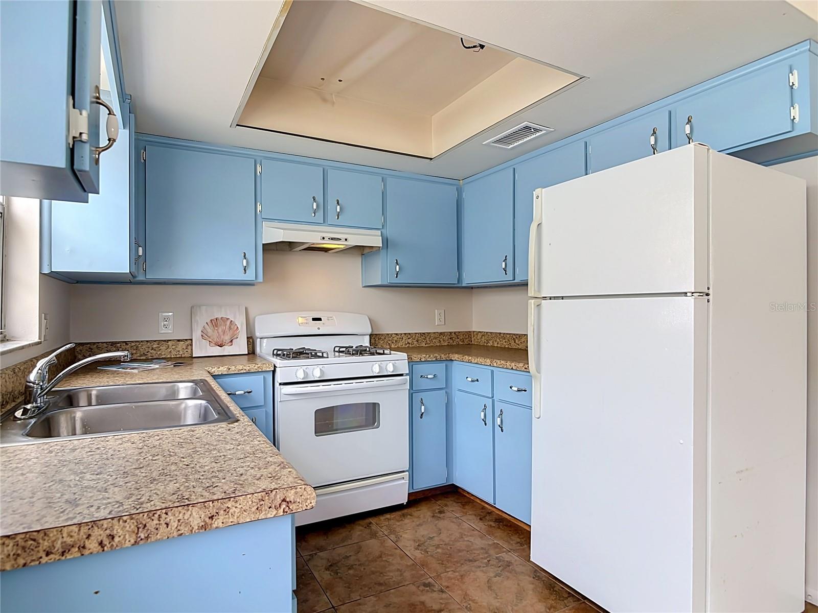220 Crawford Rd Property Photo 11