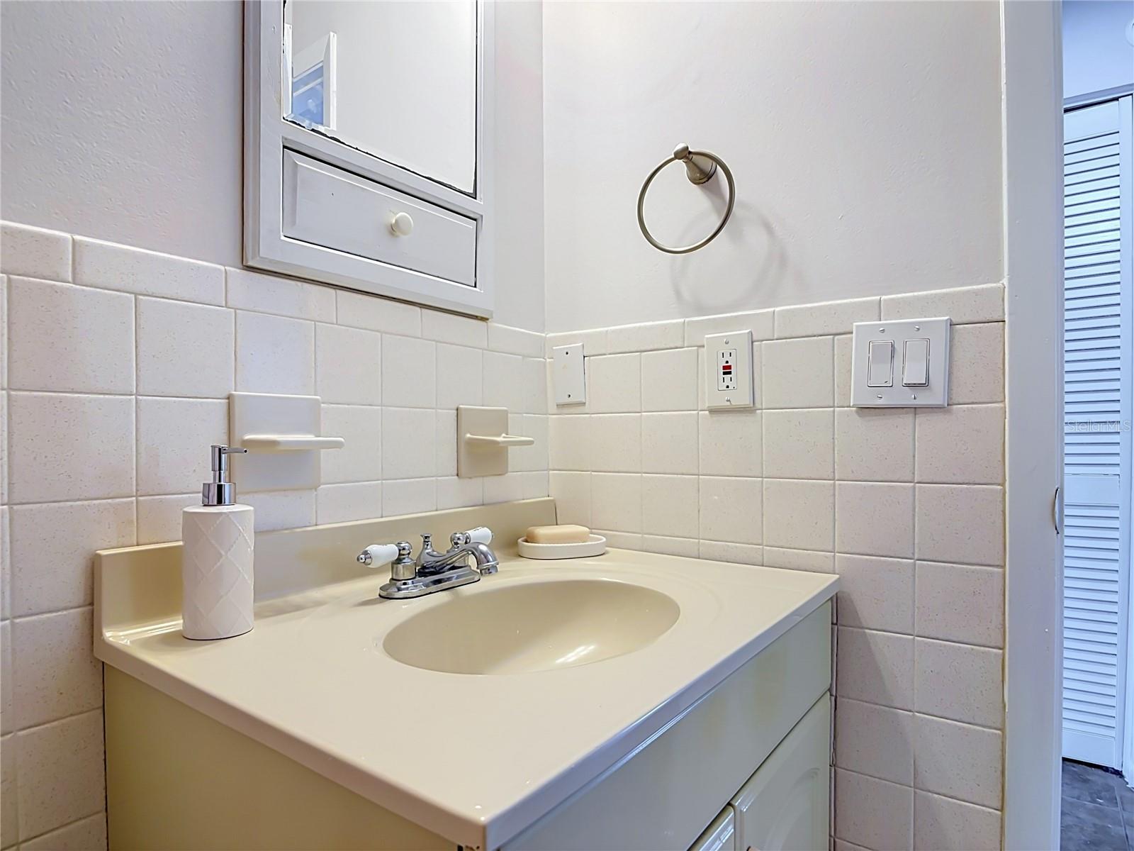 220 Crawford Rd Property Photo 26