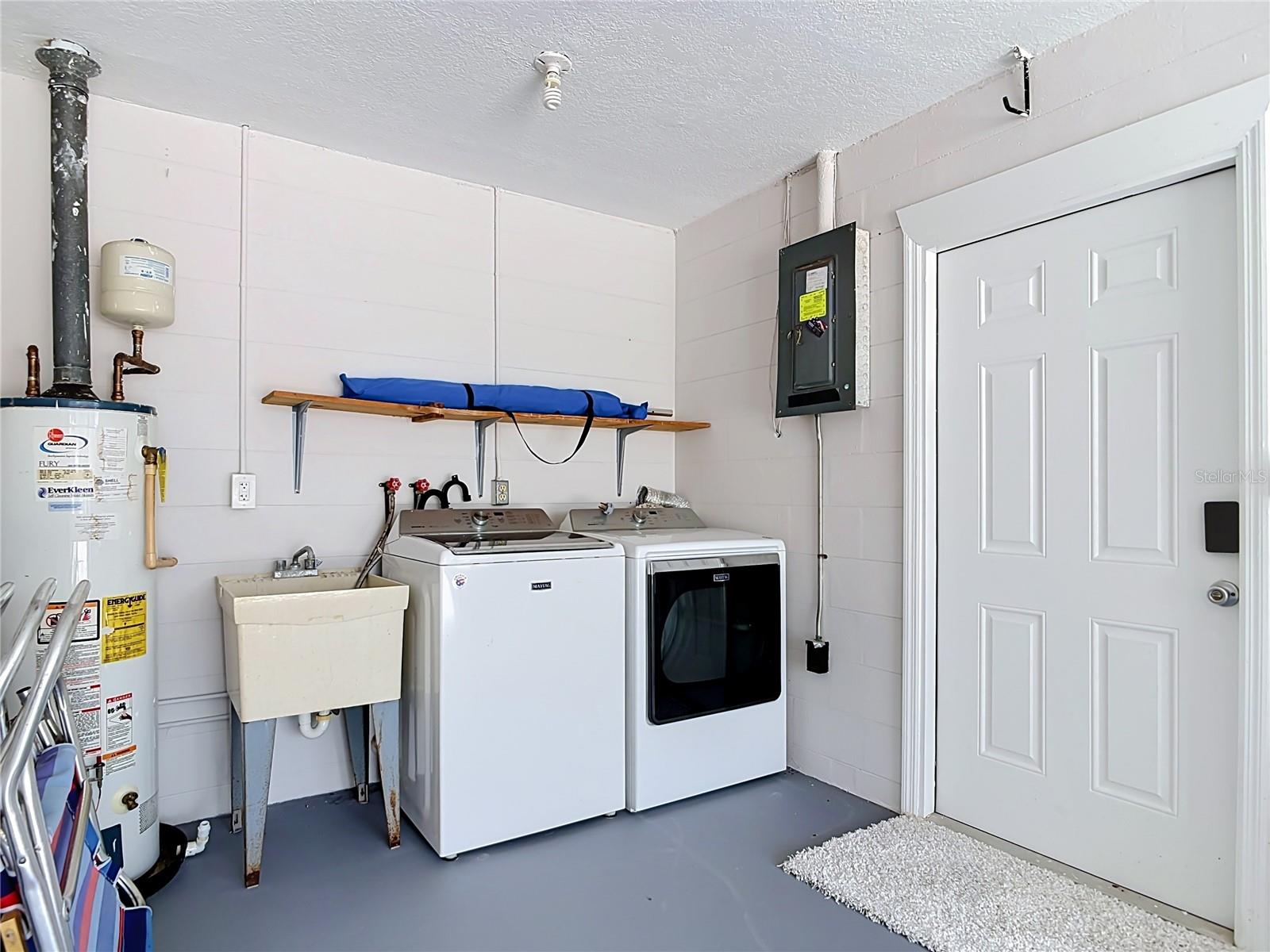 220 Crawford Rd Property Photo 28