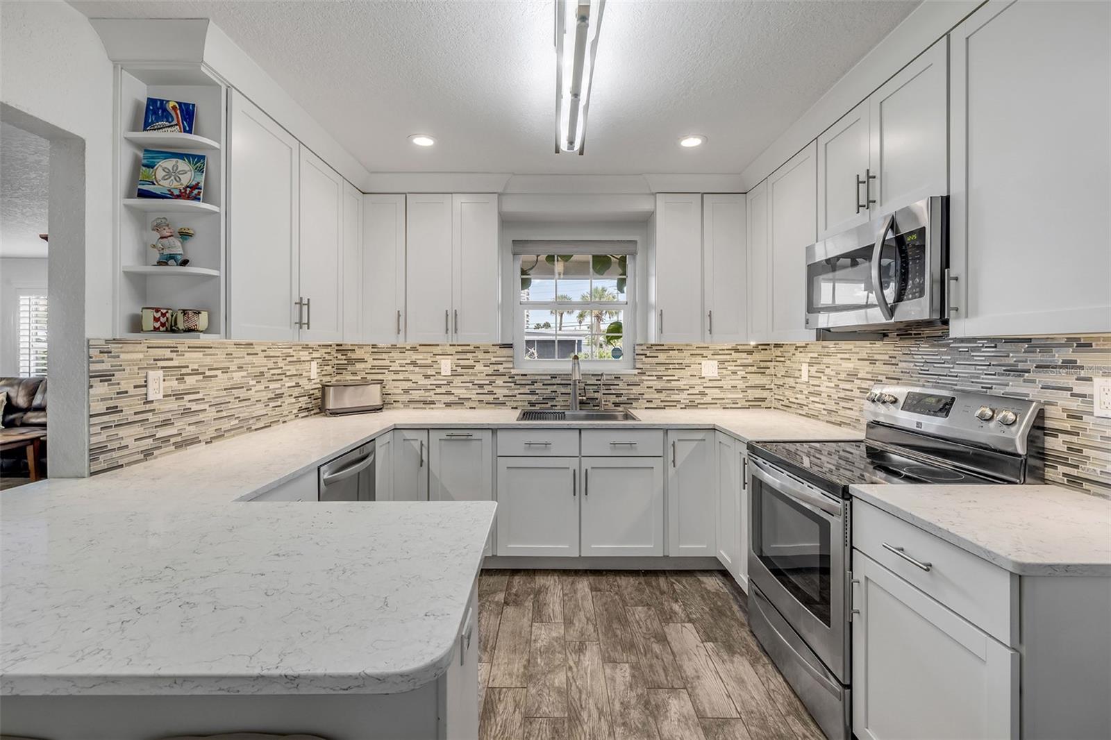 201 S Venetian Way Property Photo 15