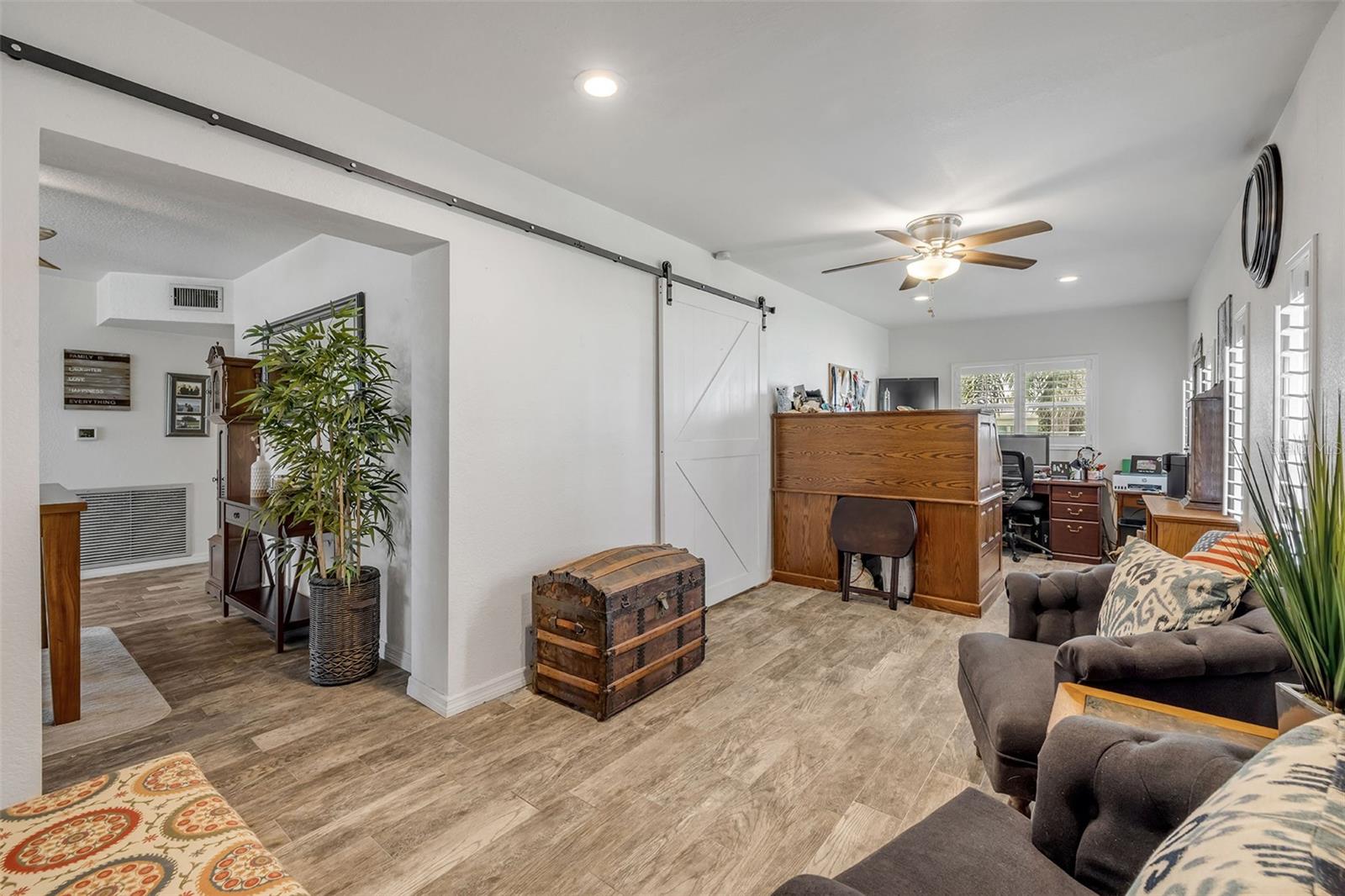 201 S Venetian Way Property Photo 27