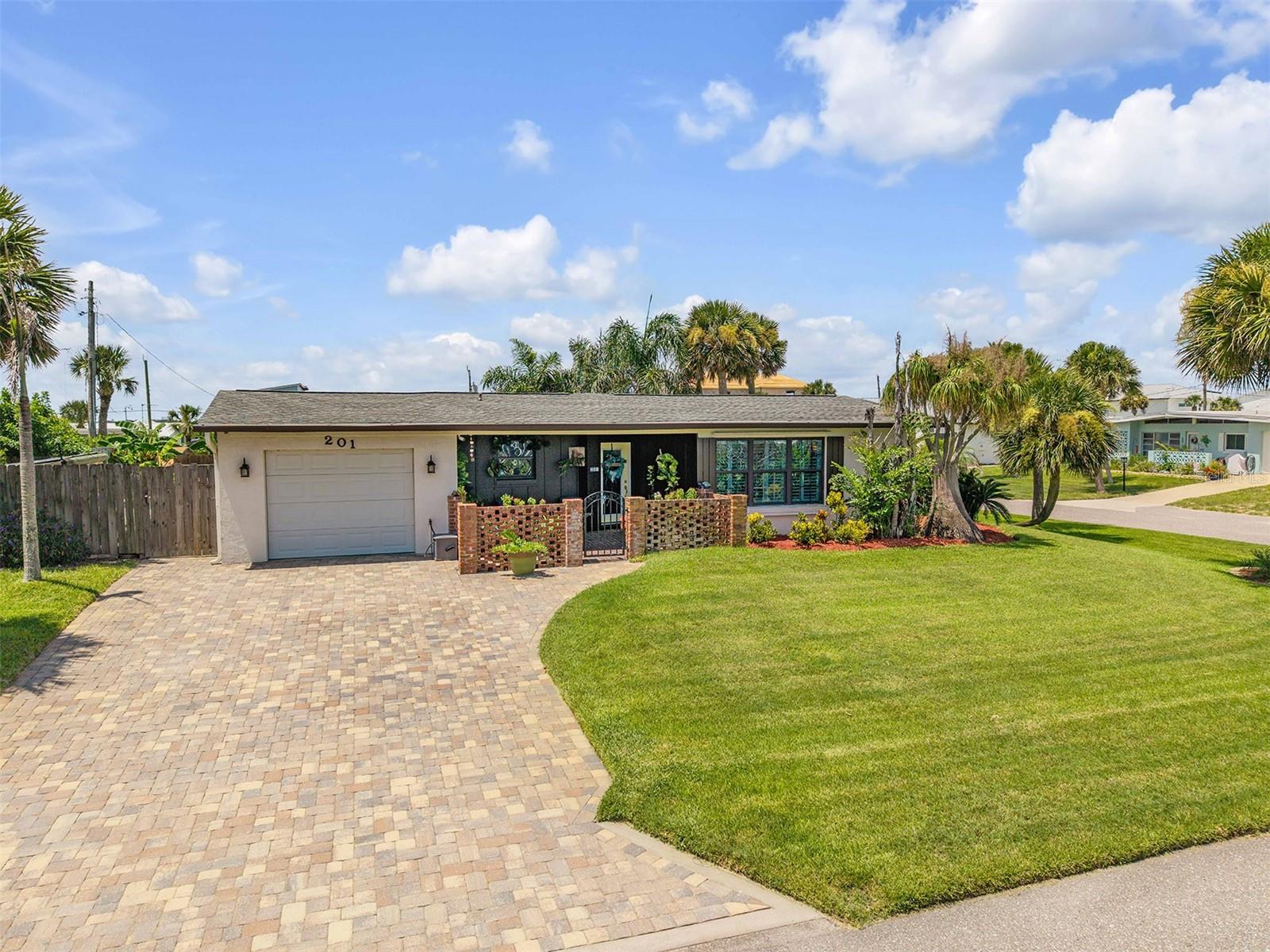 201 S Venetian Way Property Photo 49