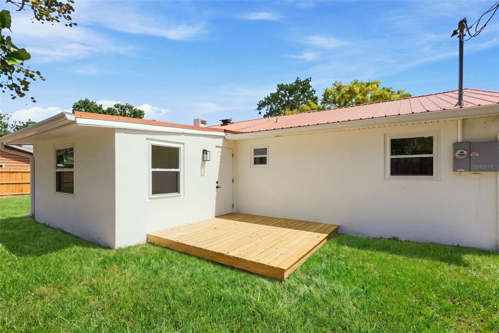 1914 Sabal Palm Dr Property Photo 29