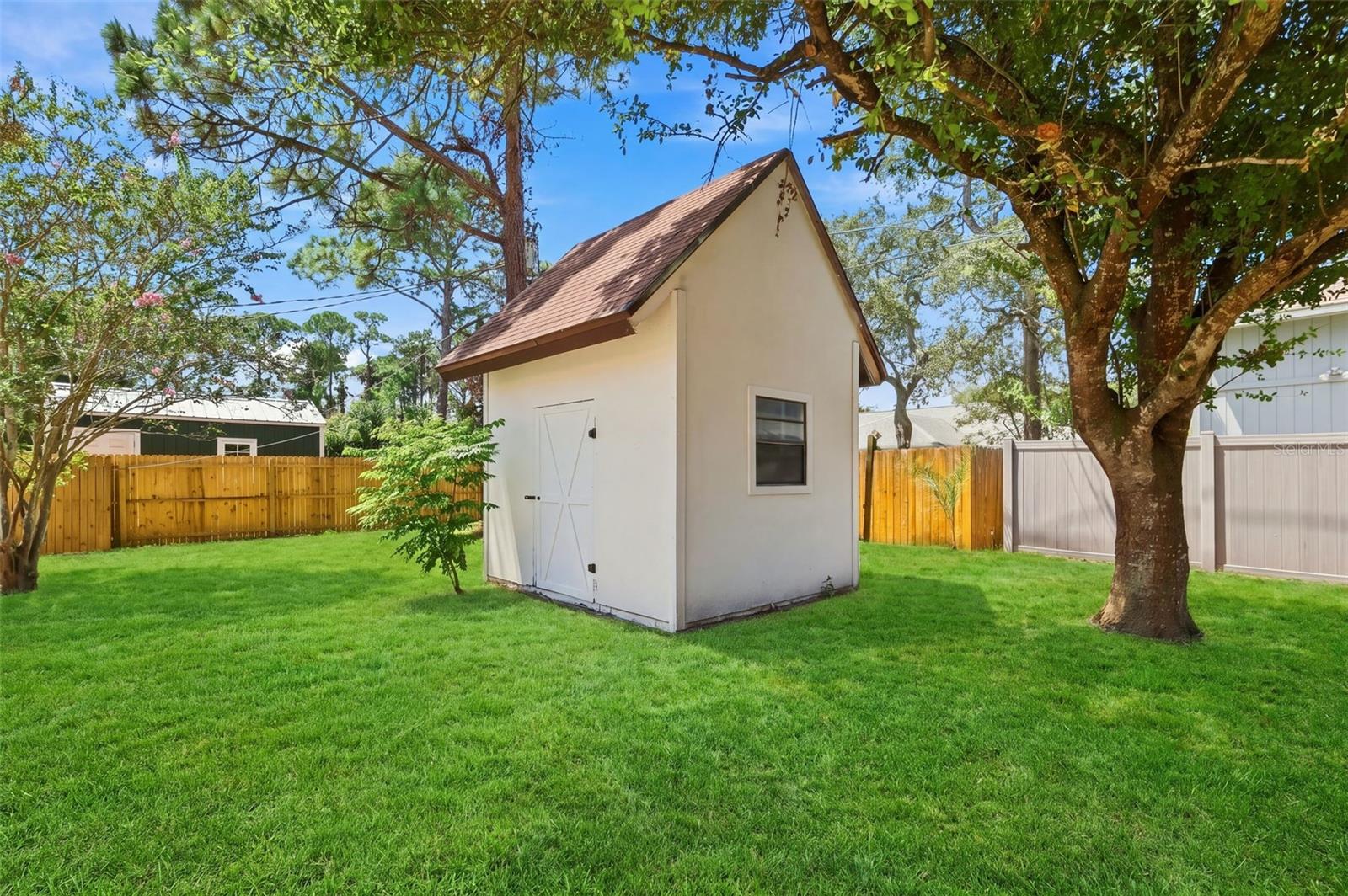 1914 Sabal Palm Dr Property Photo 30