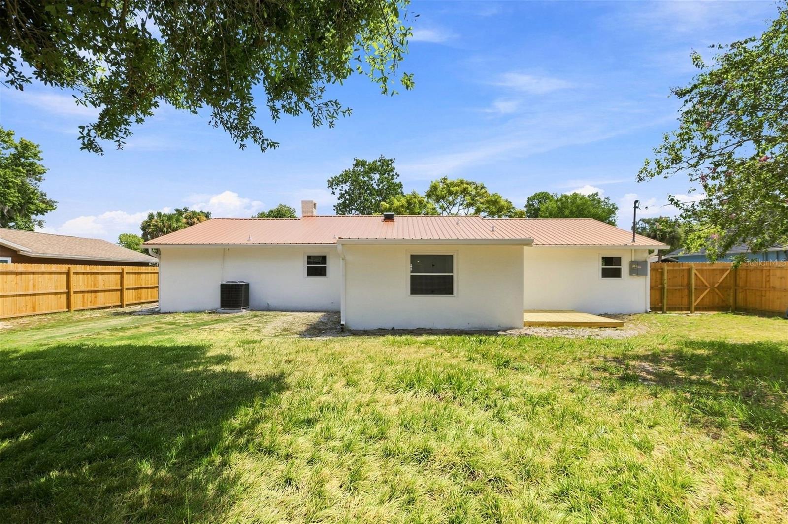 1914 Sabal Palm Dr Property Photo 34