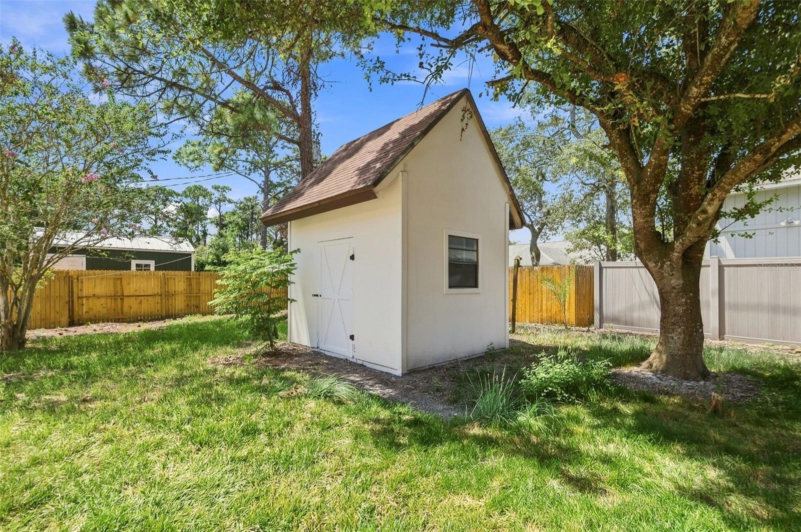 1914 Sabal Palm Dr Property Photo 39