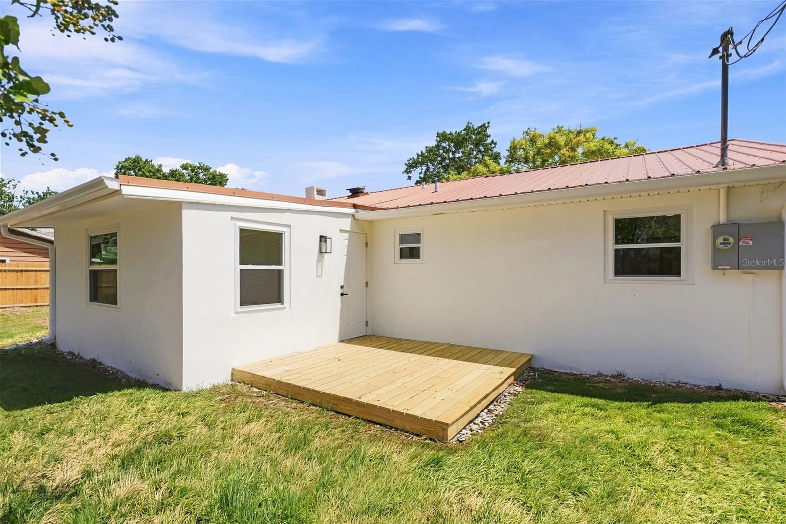 1914 Sabal Palm Dr Property Photo 40