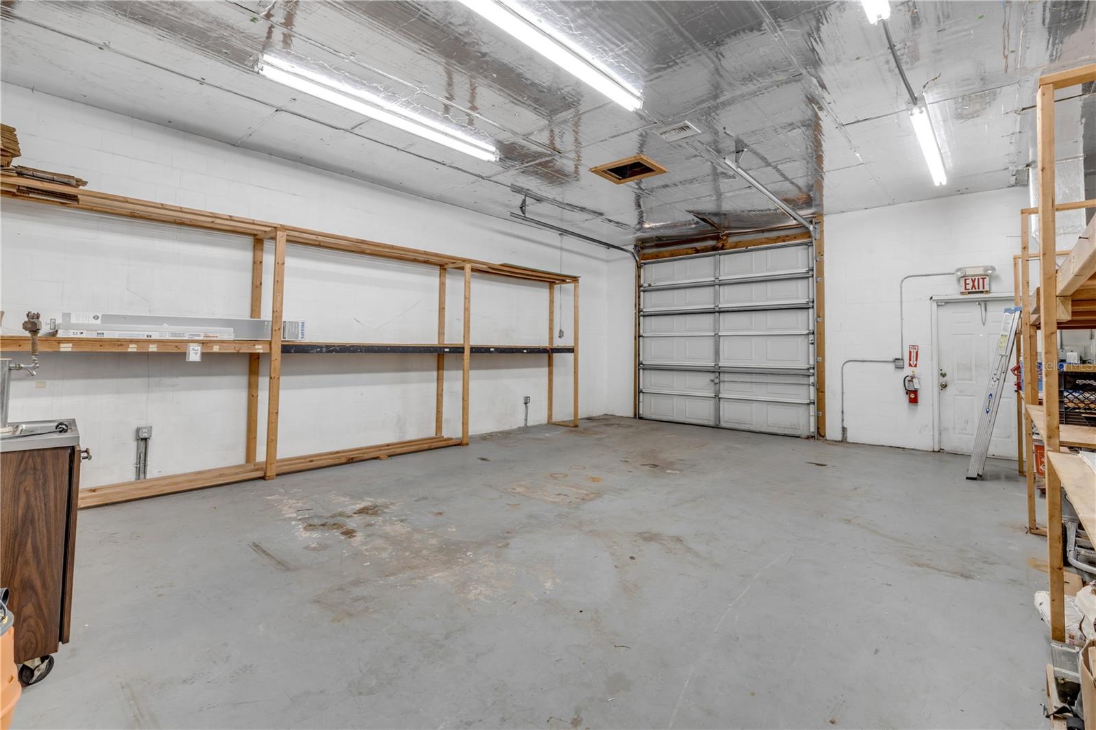 555 8th St #i Property Photo 25