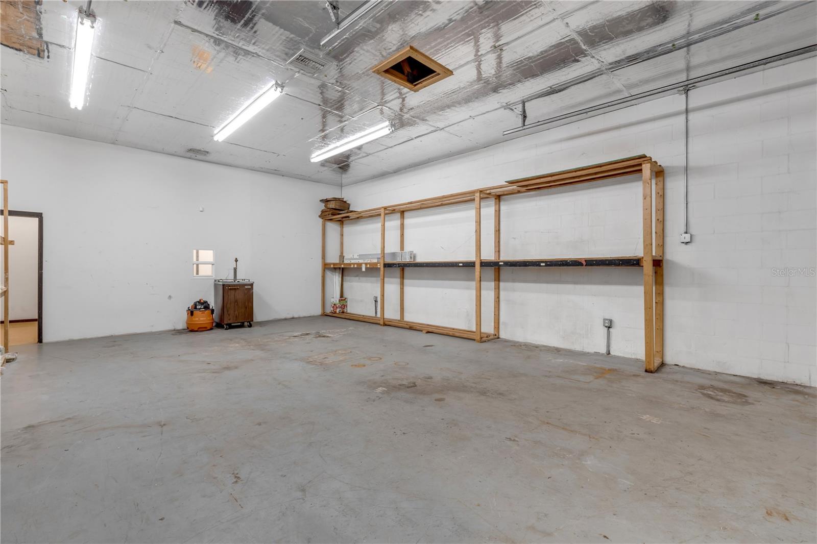 555 8th St #i Property Photo 27