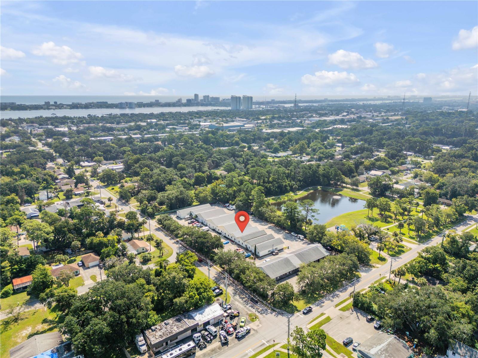 555 8th St #i Property Photo 37