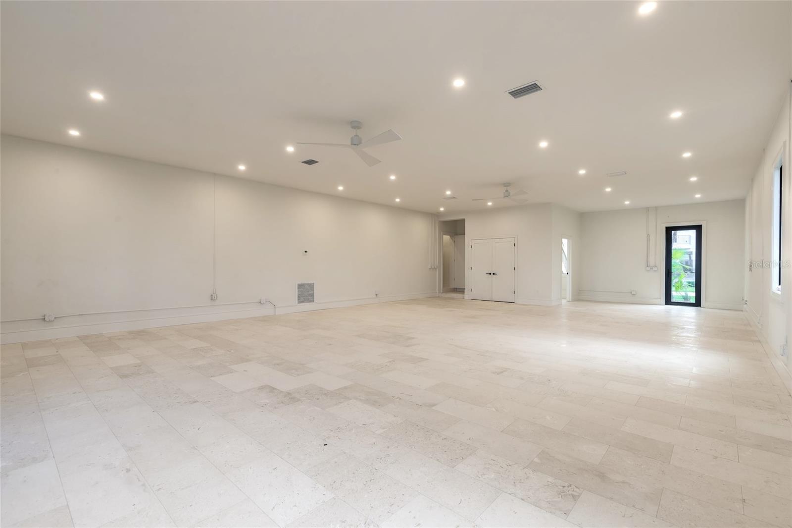 4643 Van Kleeck Dr Property Photo 53