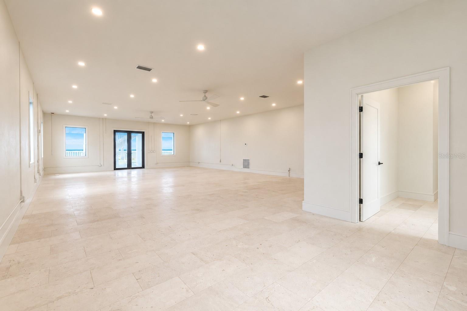 4643 Van Kleeck Dr Property Photo 54