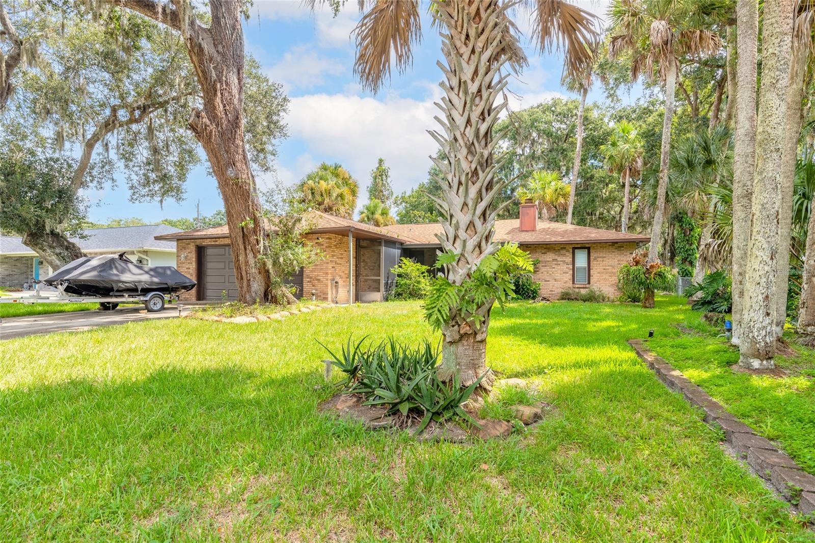 1413 Orange Tree Dr Property Photo 14