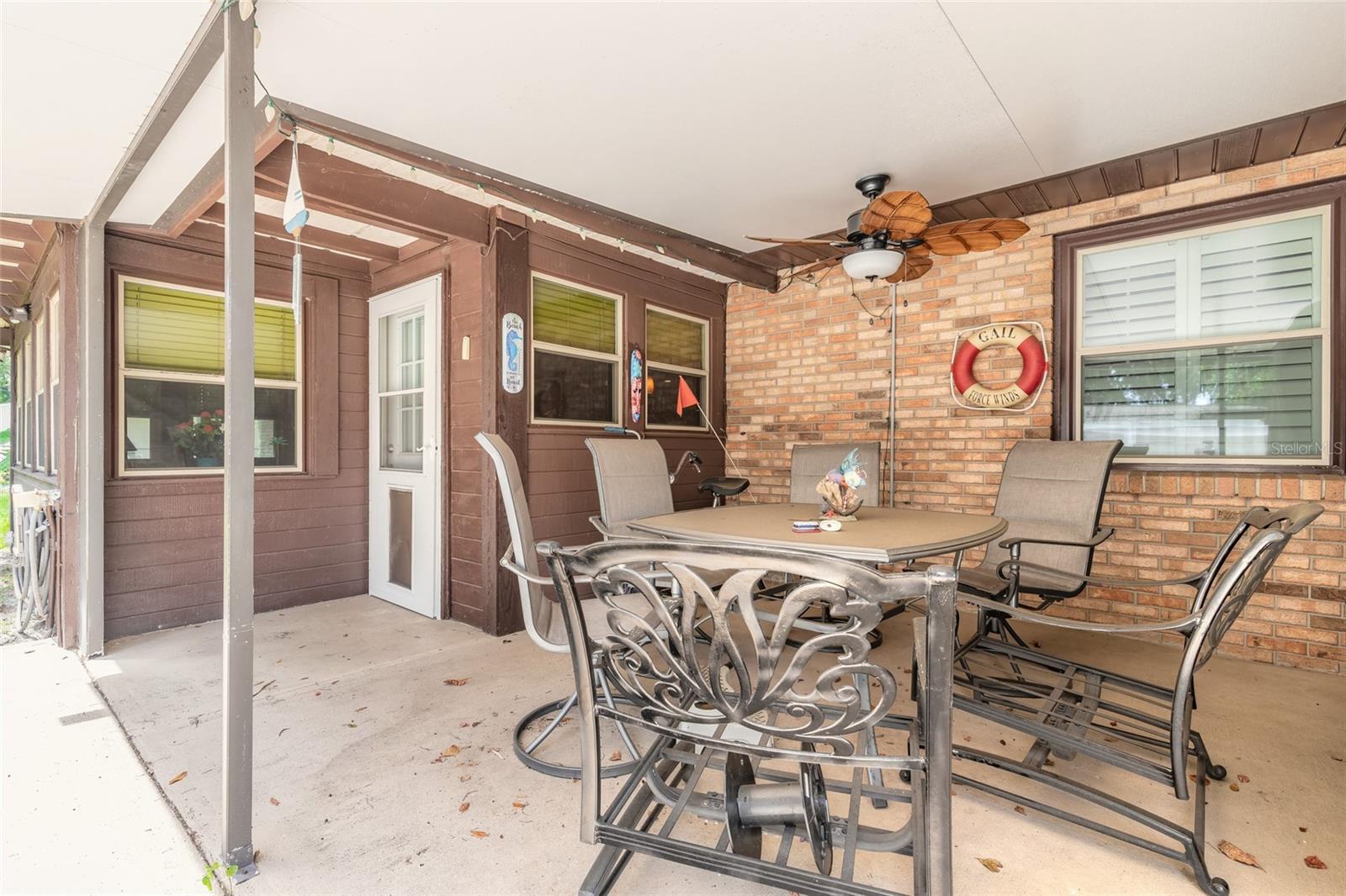1413 Orange Tree Dr Property Photo 36