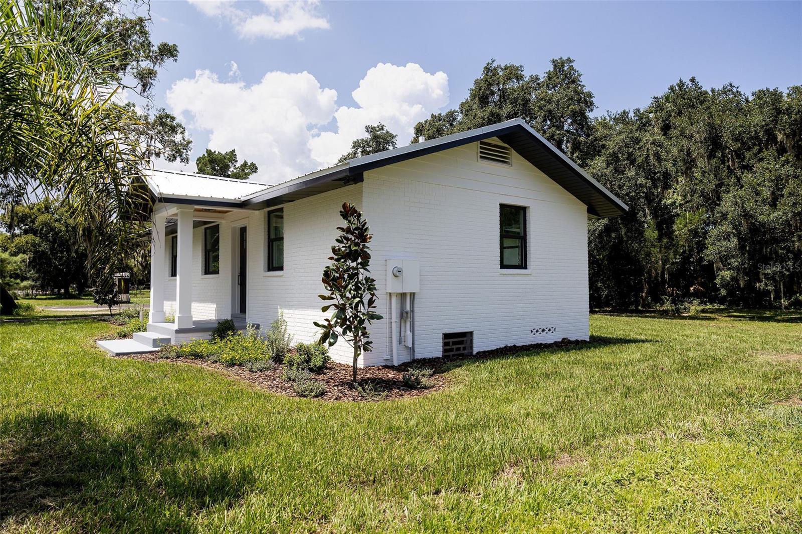 2463 Pioneer Trl Property Photo 26