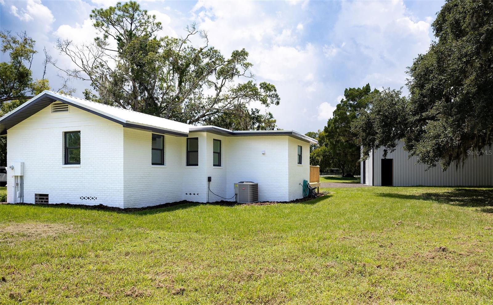 2463 Pioneer Trl Property Photo 27