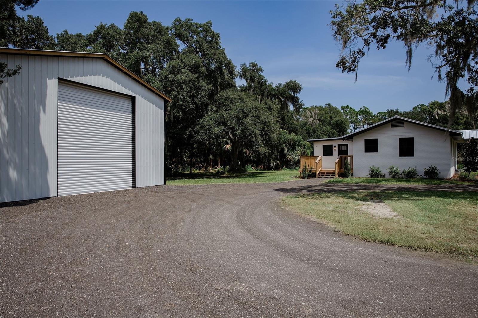 2463 Pioneer Trl Property Photo 38