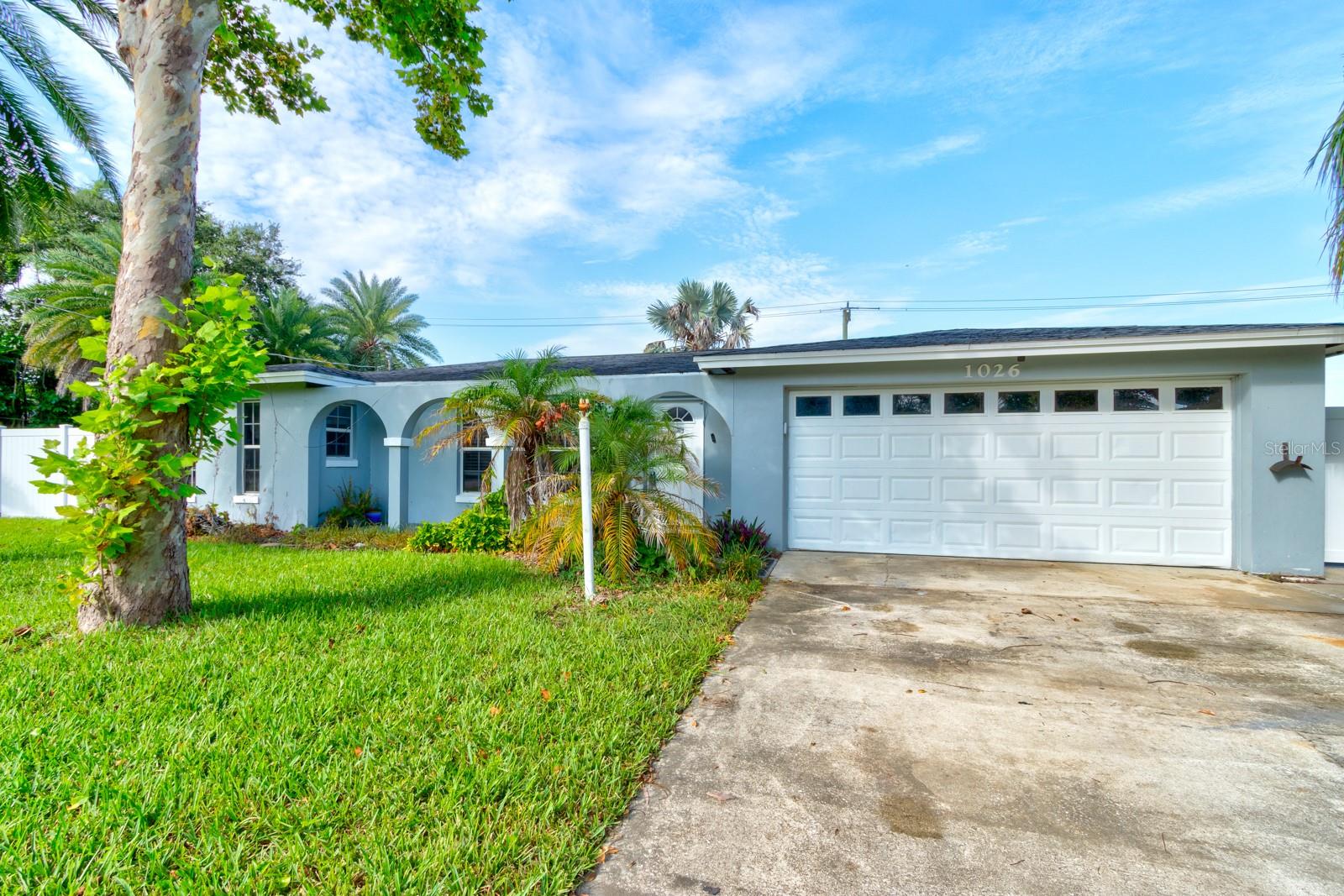 1026 Lake Ave Property Photo 4
