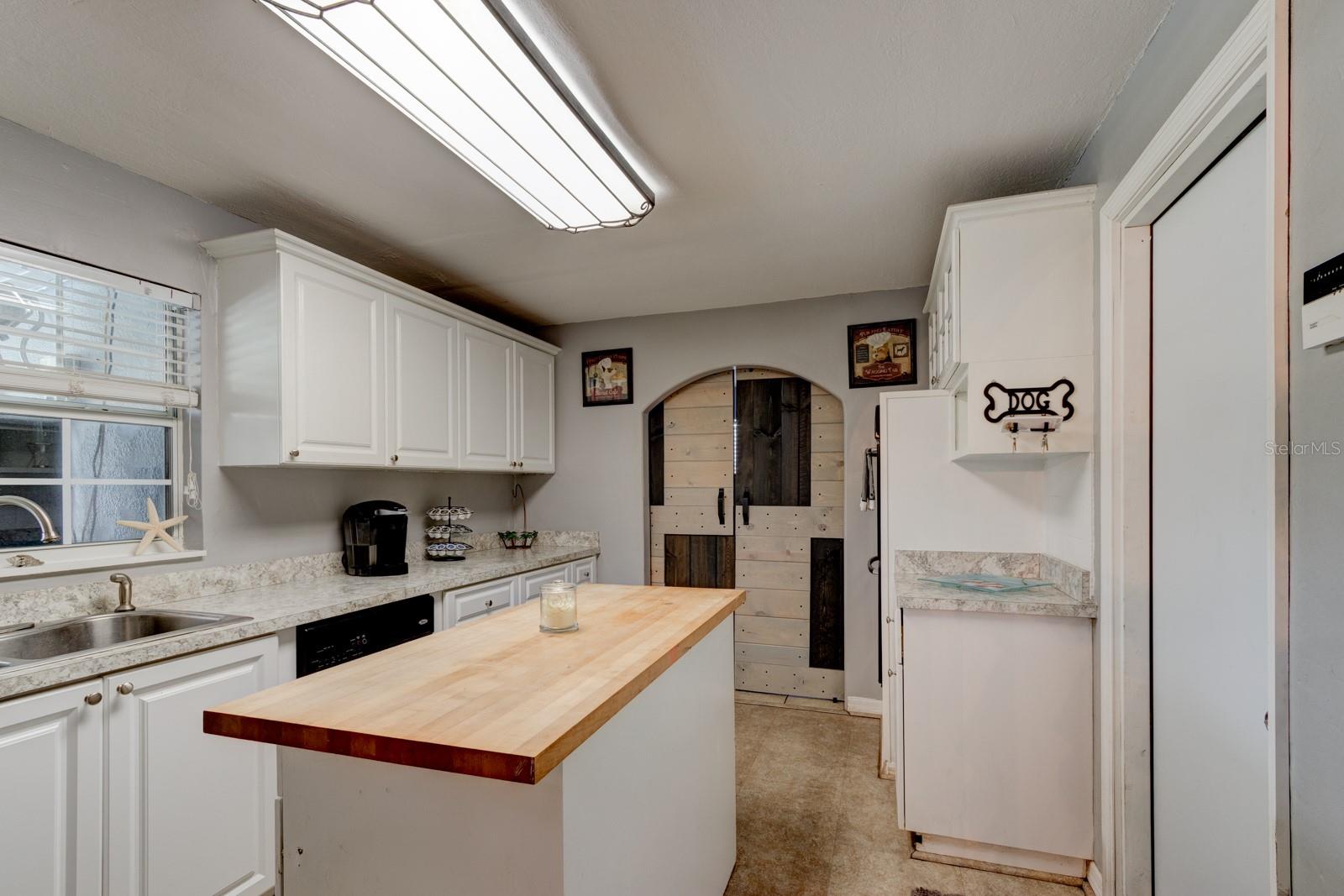 1026 Lake Ave Property Photo 10